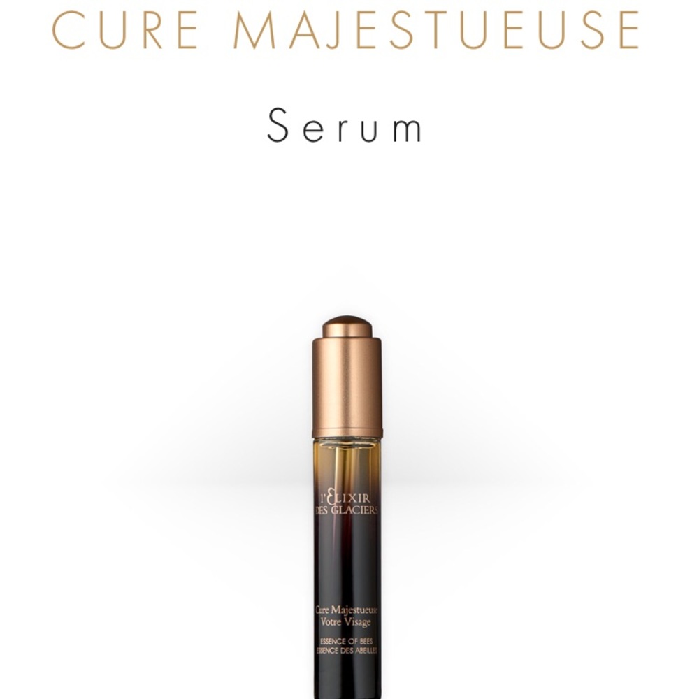 🌟NEW From their gold line Cure Majestueuse.